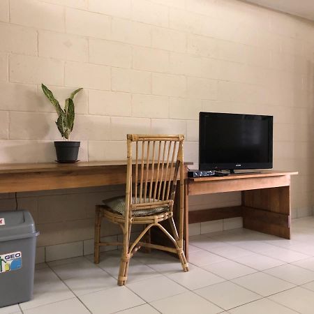 Access Units Apartment Lungga Екстериор снимка